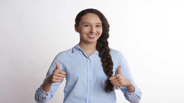 Keep in check: cuál es el significado de este idiom