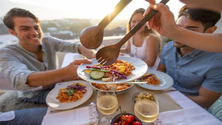 sinónimo eat inglés