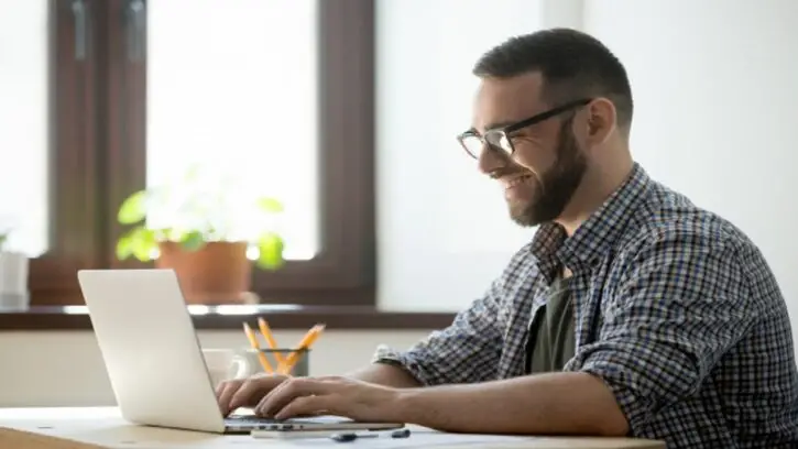 escribir un email formal en inglés